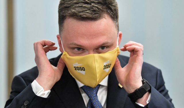 Szymon Hołownia zaszczepiony na COVID-19. Andrzej Duda komentuje