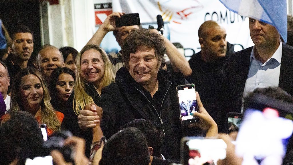 Javier Milei Visits Lugano To Support Manuel Adorni's Campaign
BUENOS AIRES, ARGENTINA - APRIL 30: President of Argentina Javier Milei (C) greets supporters next to General Secretary of Presidency Karina Milei (L) during a walk around Villa Lugano as part of Manuel Adorni's campaign on April 30, 2025 in Buenos Aires, Argentina. Manuel Adorni will participate in the 2025 Argentinian legislative election as a deputy candidate. (Photo by Tomas Cuesta/Getty Images)
Tomas Cuesta