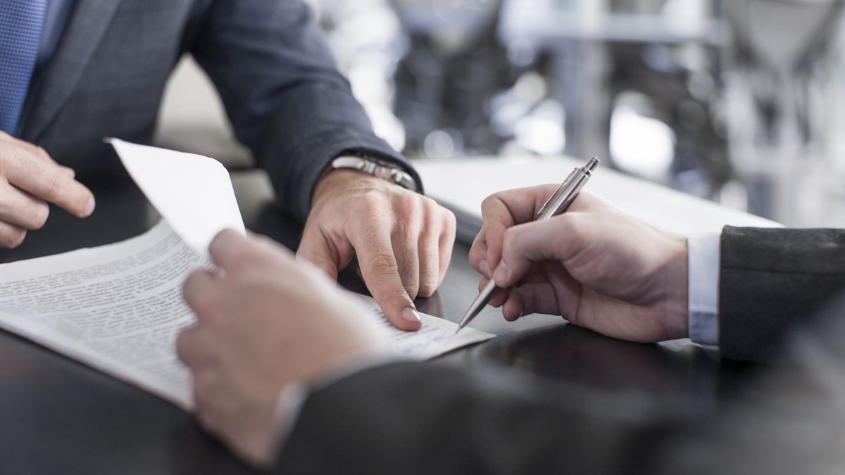 Zatrudnienie obcokrajowca – o co należy zadbać?
