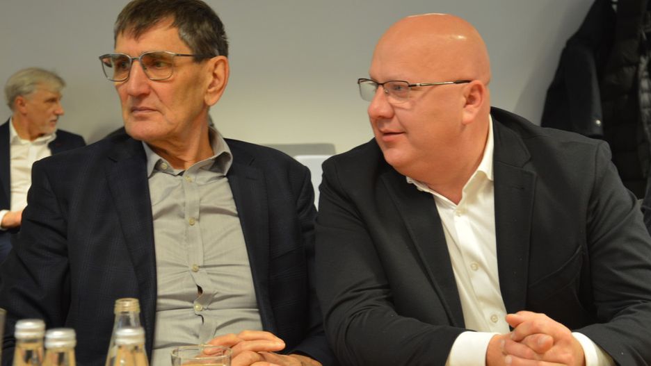 Na zdjęciu radni: Stanisław Wiszowaty i Marcin Biedrzycki