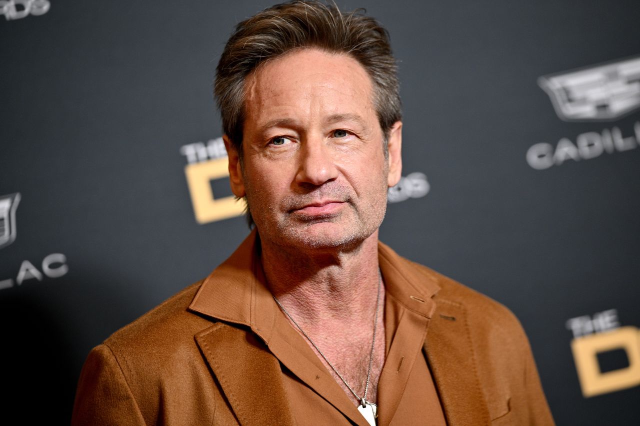 David Duchovny bares all in the new comedy-drama "Reverse the Curse"