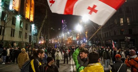 Protesty w Gruzji. "Rosyjska propaganda milczy"