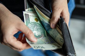 Masz taki banknot w portfelu? Lepiej nim nie płać
