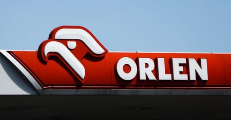 Uwaga na oszustów podszywających się pod giganta. Organizują przekręt na "akcje Orlenu"