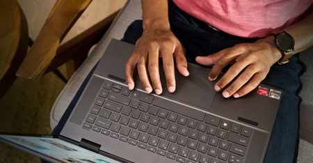 AMD wprowadza nowe procesory Ryzen. AI trafi do biznesowych laptopów