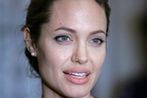Angelina Jolie chce z Haiti