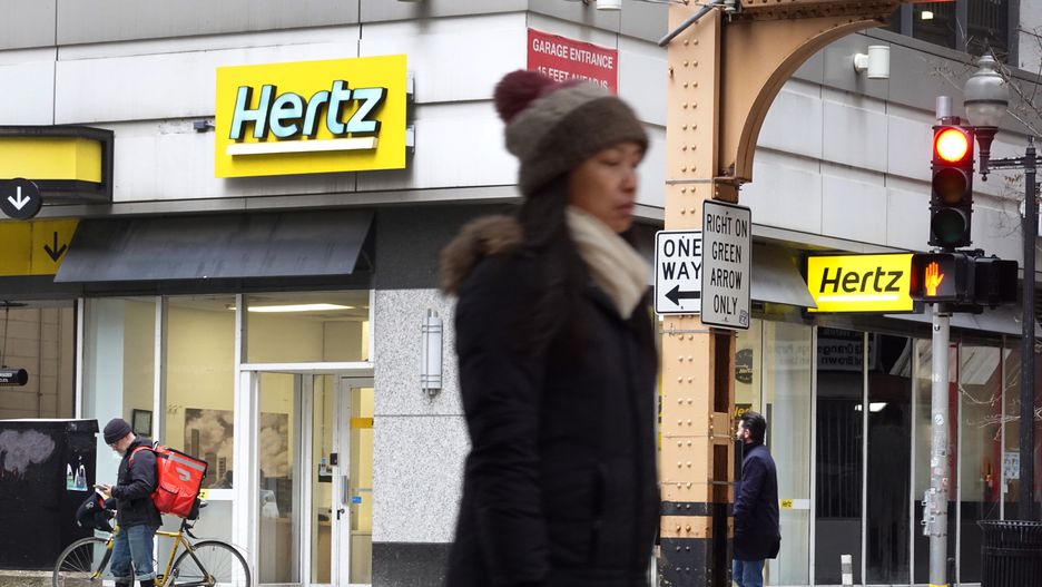 CHICAGO, ILLINOIS - FEBRUARY 07: Signs mark the location of a Hertz car rental facility on February 07, 2023 in Chicago, Illinois. Hertz's fourth-quarter earnings beat Wall Street expectations as travel continued to increase with the easing of the Covid-19 pandemic.  (Photo by Scott Olson/Getty Images)