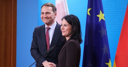 Wraca temat reparacji. "Pomocne byłoby znalezienie kreatywnego sposobu"