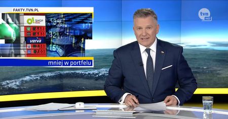 Sroga drwina z "Wiadomości". TVN pokazał "radość kierowcy"