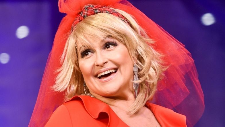 Katarzyna Skrzynecka pozuje z wyrośniętą córką