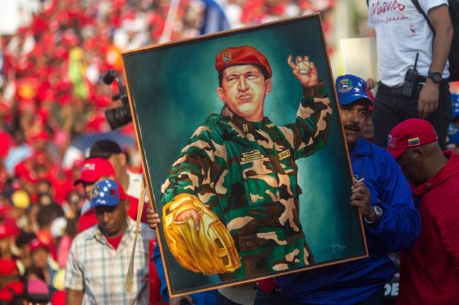 "Święty Chavez" czuwa nad wyborami w Wenezuli