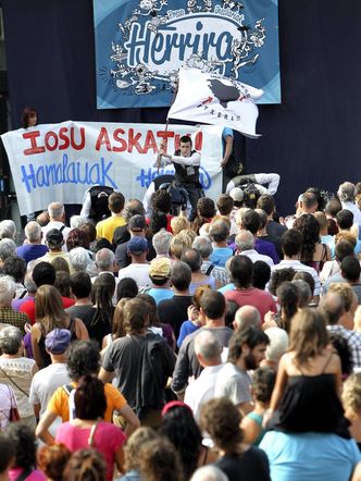 Głodówka więźniów z ETA. Osadzeni we Francji dołączają do kolegów
