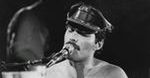 ''The Great Pretender'': Freddie Mercury wielkim kameleonem w telewizji i na DVD