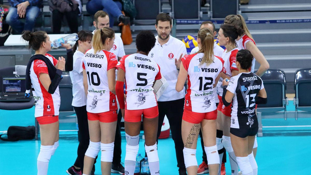 WP SportoweFakty / Justyna Serafin / Na zdjęciu: siatkarki ŁKS Commercecon Łódź