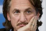 Rockman Sean Penn na tropie nazisty