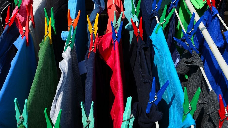 Warszawa. Awantura w chrześcijańskim bloku. Poszło o bieliznę na balkonie