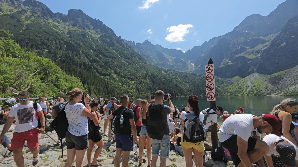 Turyści planują majówkę w Zakopanem