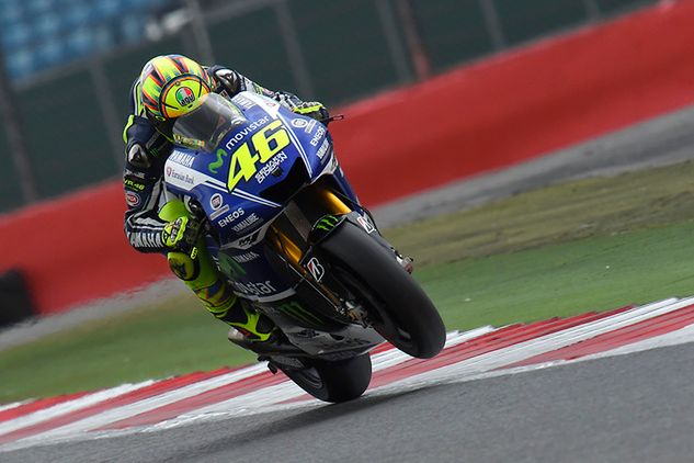 Czy Valentino Rossi ukończy wyścig na Silverstone na podium?