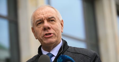 Afera wokół działki pod CPK. Sasin: to był polityczny błąd