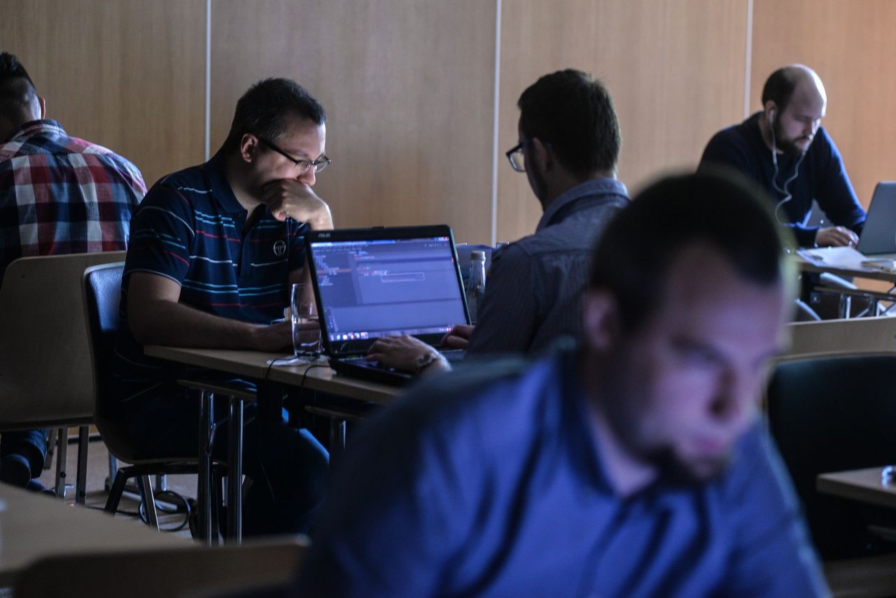 Najlepiej płatne zawody w Polsce. Pensja - powyżej 10 tys. zł brutto. Kto teraz zarabia najwięcej? Najnowszy ranking