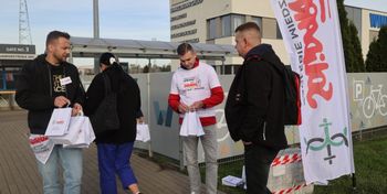 Legnica: Solidarność z akcją informacyjną w Legnickiej Strefie