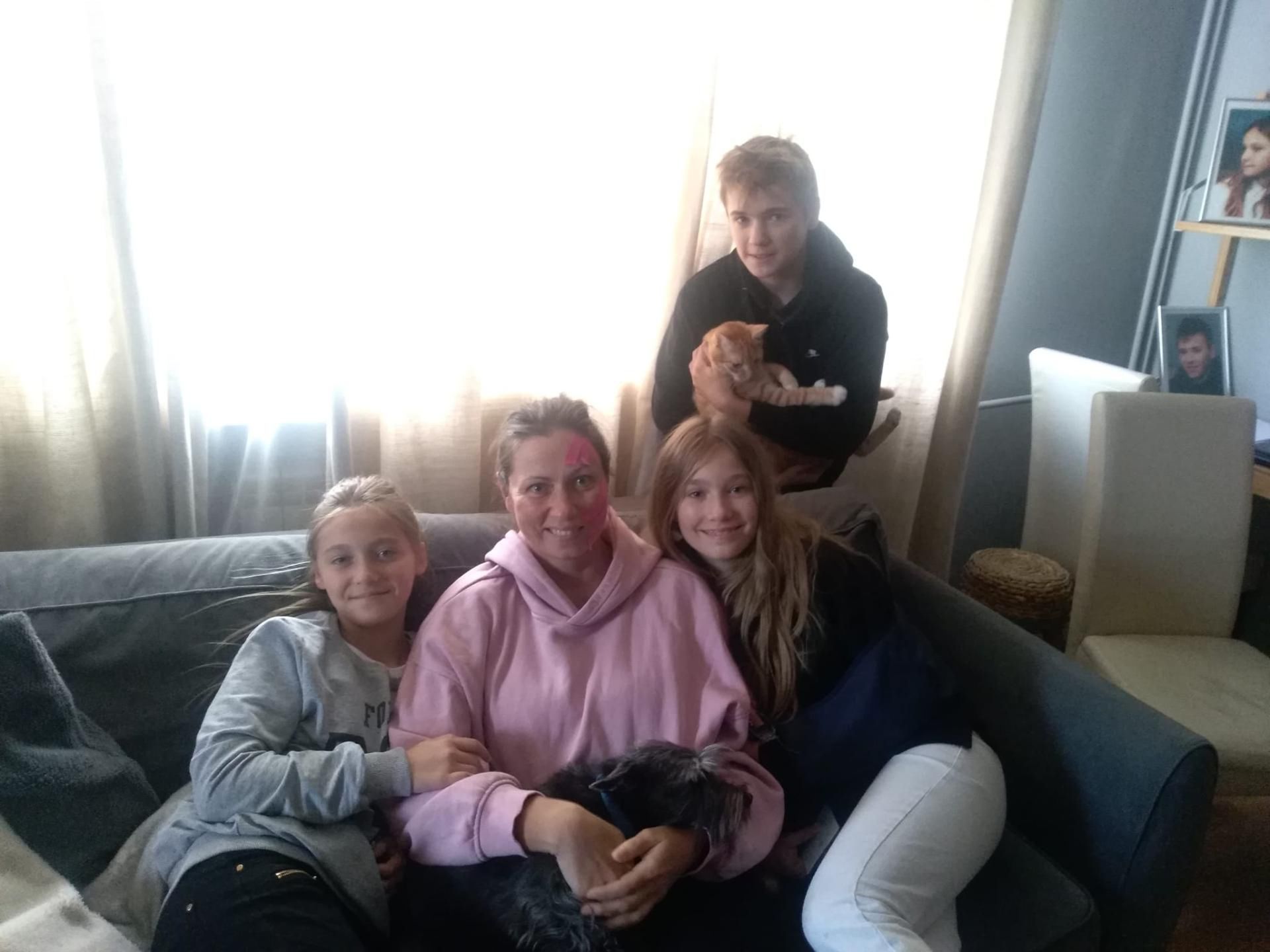 Zuzanna z dziećmi (już po udarze)