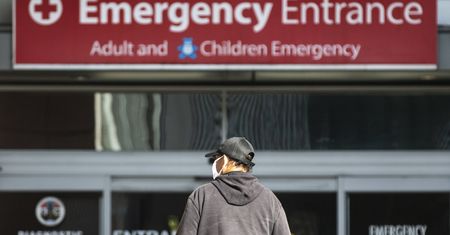 Koronawirus. Liczba zgonów w USA doprowadziła reporterkę CNN do płaczu