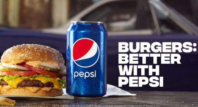 Burgery "lepiej smakują z Pepsi"