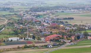 Wyniki wyborów w najbogatszej gminie w Polsce. "Polski Kuwejt" coraz bardziej w prawo