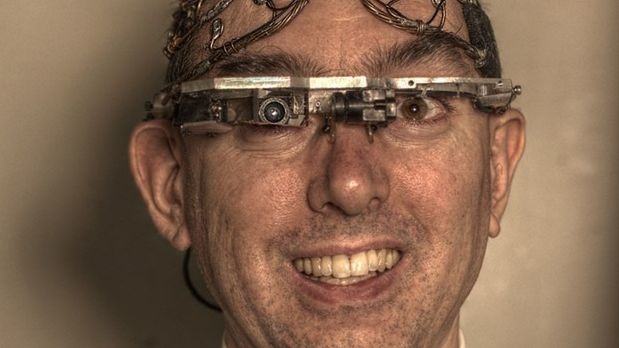 McDonald's nienawidzi cyborgów? Profesor Mann został napadnięty w restauracji 1