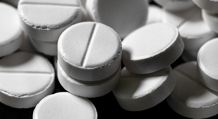 Popularny lek przeciwbólowy może zwiększać ryzyko udaru i zawału