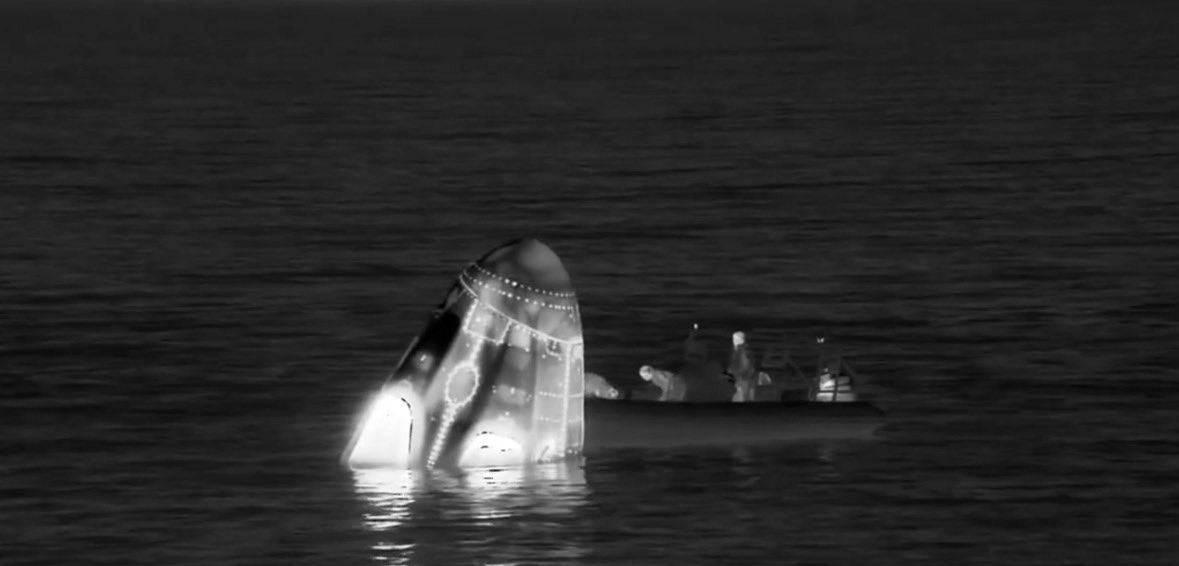 Załoga Crew-11 wróciła z orbity. To pierwszy taki lot w historii