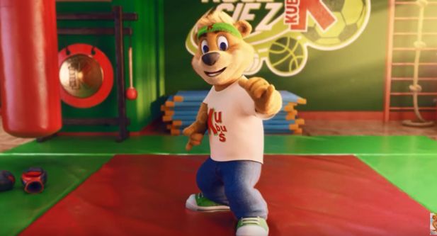 Kubuś zachęca najmłodszych do treningów karate