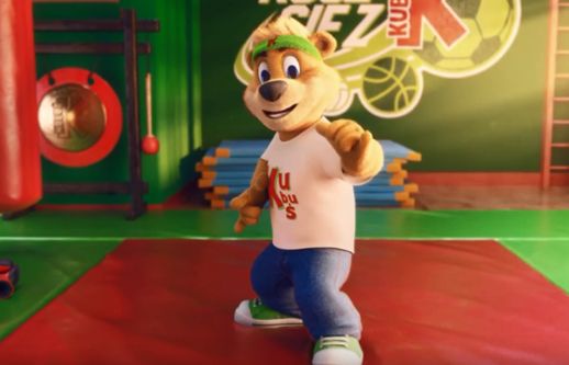 Kubuś zachęca najmłodszych do treningów karate