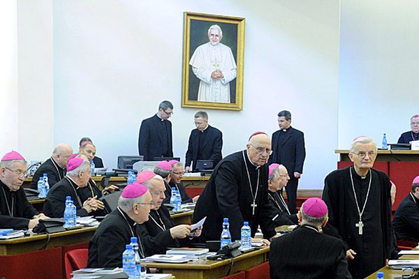 Biskupi o dokumencie społecznym KEP, finansowaniu Kościoła i pedofilii