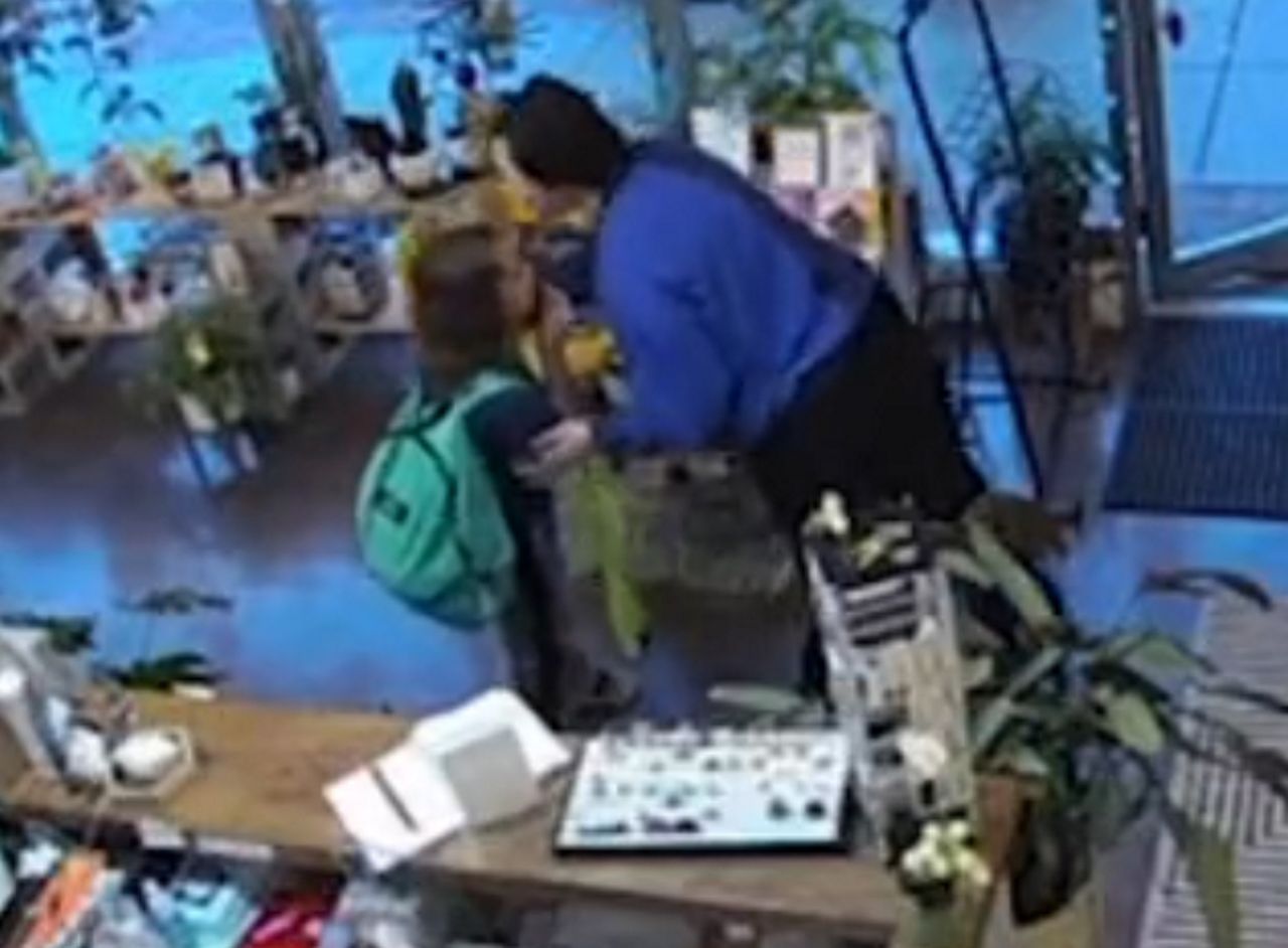 10-latek cudem uniknął porwania. "Udawaj, że jesteś moją mamą"