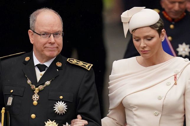 Książę Albert i księżniczka Charlene na koronacji króla Karola