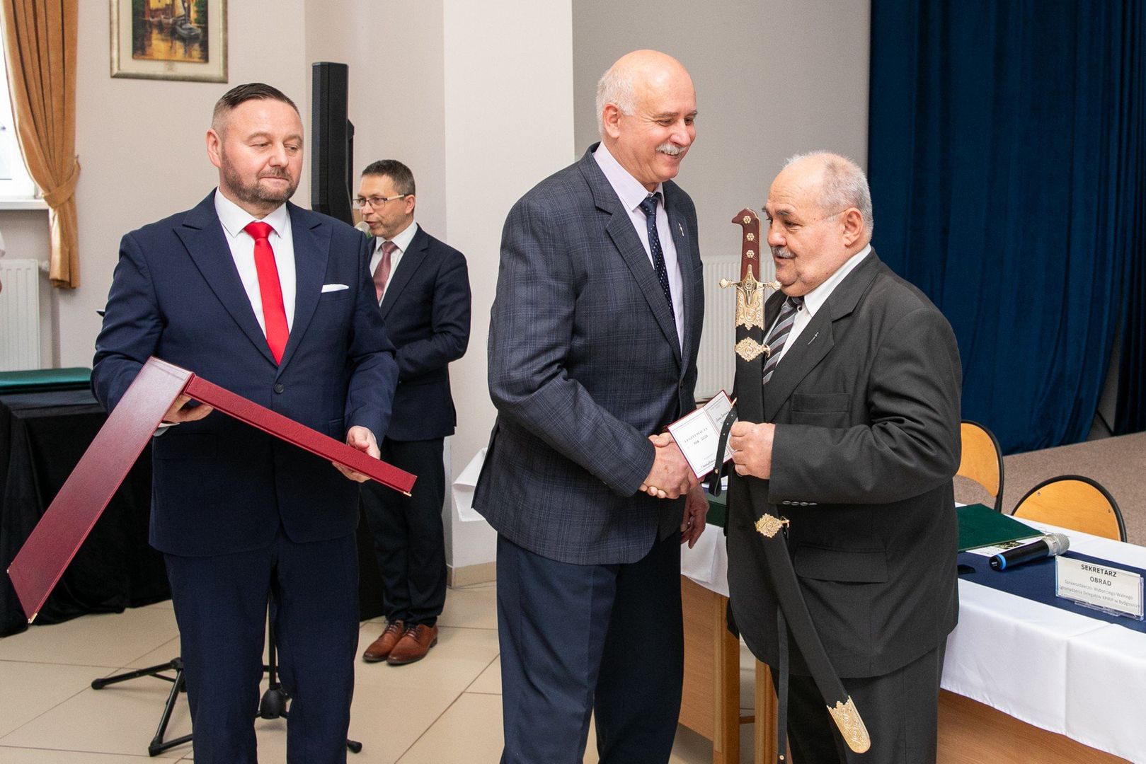 W Kujawsko-Pomorskiej Izy Rzemiosła i Przedsiębiorczości w Bydgoszczy wręczono najwyższe odznaczenia rzemieślnicze, Szable Kilińskiego, Andrzejowi Cybulskiemu i Romanowi Sikorze. Z kolei Platynowy Medal im. Jana Kilińskiego „Za zasługi dla Rzemiosła Polskiego” otrzymał Piotr Hadrysiak.