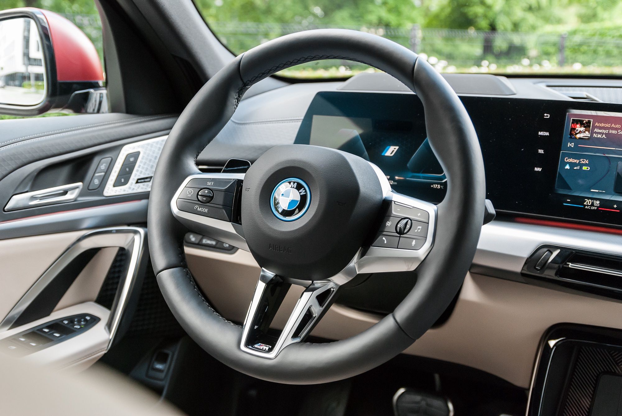 BMW iX2
