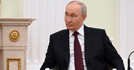 Jedna decyzja Trumpa i Rosja zarabia miliardy. Zyski z ropy podwoiły się