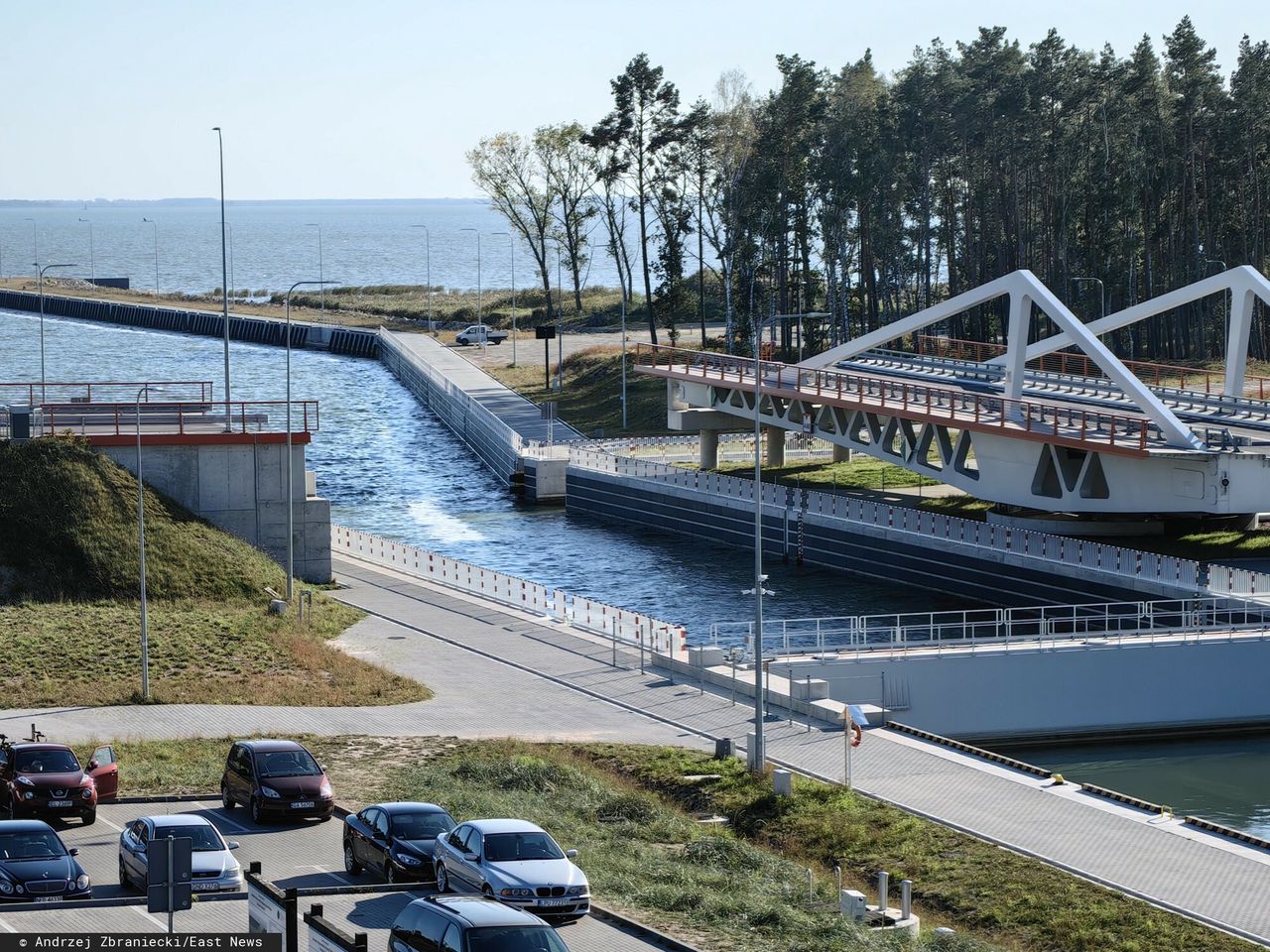 Przekop Mierzei Wiślanej otwiera się na turystykę. Więcej jednostek i skutery wodne mile widziane