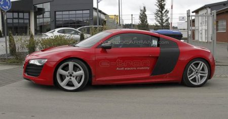 R8 e-tron przyłapane na testach - elektryczne Audi w tym roku w salonach? [aktualizacja]