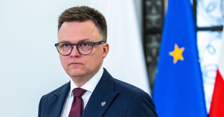 Potężne tąpnięcie Trzeciej Drogi. Fatalne wieści dla Hołowni