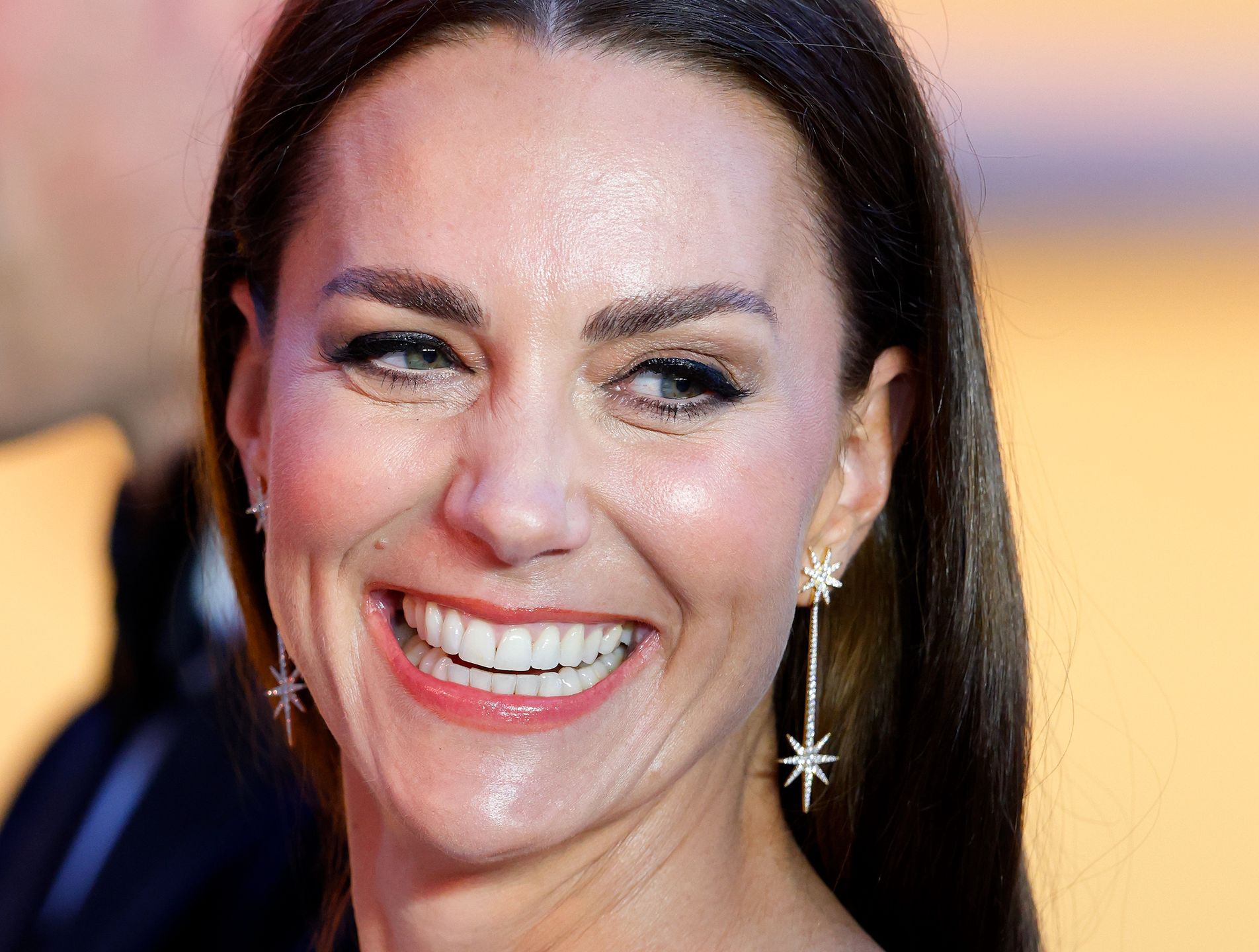 Tiktokerka sugeruje, że Kate Middleton nosi doczepy i robi sobie botoks 