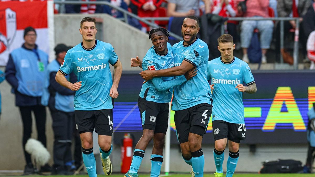 Zdjęcie okładkowe artykułu: Getty Images / Stefan Brauer / Na zdjęciu: radość piłkarzy Bayeru 04 Leverkusen
