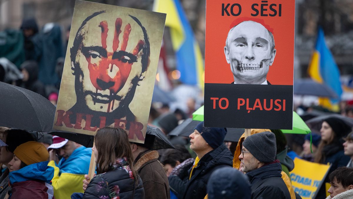 Demonstration to Mark Two Years Since Russia Invaded Ukraine
Demonstrators hold anti Vladimir Putin, Russia's President, images during an event to mark two years since the Russian invasion into Ukraine, in Riga, Latvia, on Saturday, Feb. 24, 2024. As the Kremlin's full-scale war on Ukraine entered a third year with no end in sight Russia is gaining momentum, exploiting Kyiv's deficit of ammunition, shortage of troops and delays in receiving military aid. Photographer: Andrey Rudakov/Bloomberg via Getty Images
Bloomberg
ukrrus22, protests, latvian, protestors, demonstrations, european, demonstration, demonstrators, emea, eastern european countries, protests, strikes, baltic, unrest