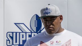 Był o krok od raju w NFL. Teraz Babatunde Aiyegbusi będzie wrestlerem