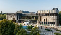 Do centrów handlowych chodzimy najczęściej po tradycyjne zakupy