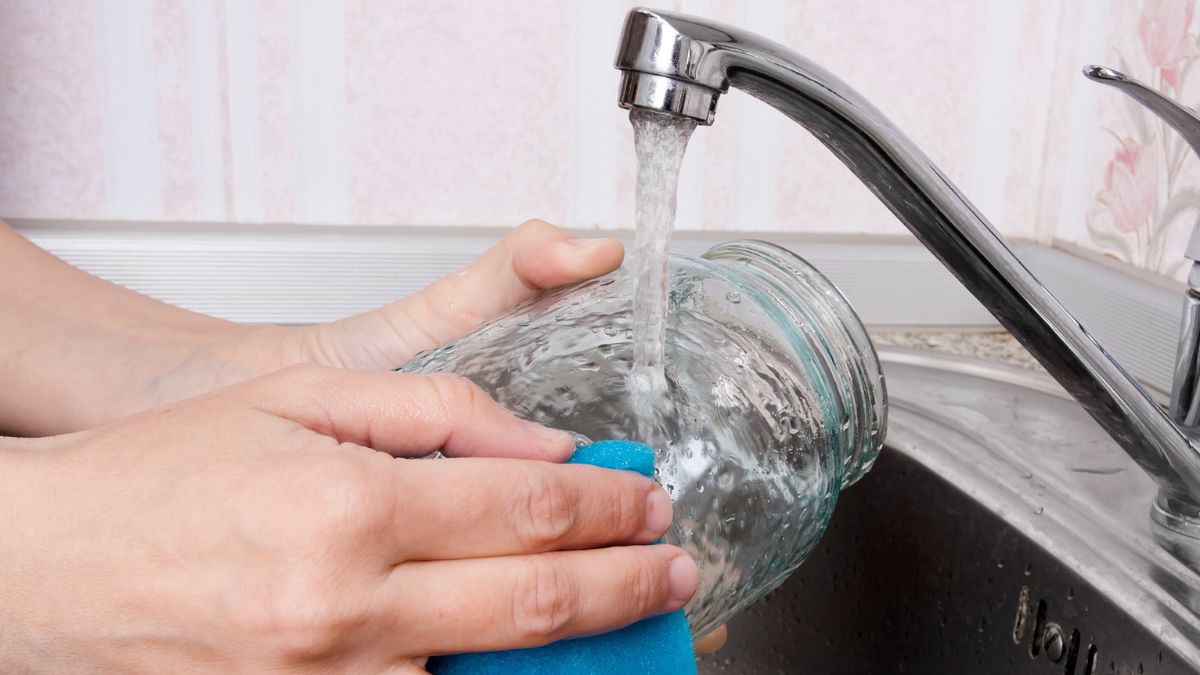 Słoik będzie jak nowy. Wystarczy jeden trik