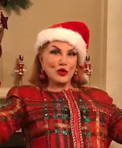 Życzenia świąteczne od Ambasady USA. Mosbacher tańczy i śpiewa